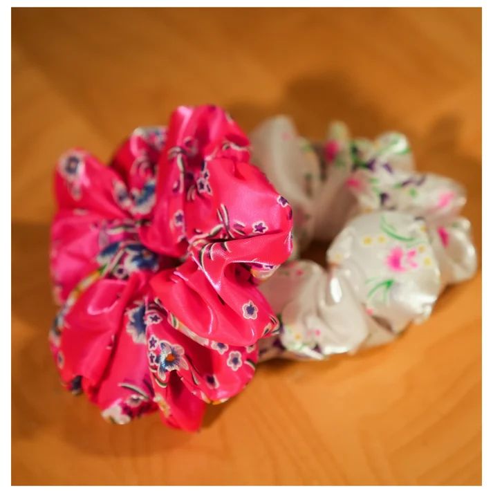 XL scrunchie